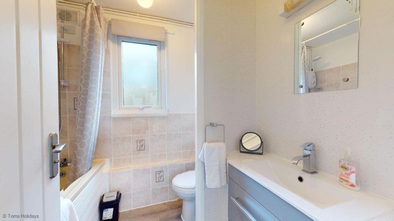 הוילה היילה 39 Strawberry Hill, Tolroy Manor מראה חיצוני תמונה
